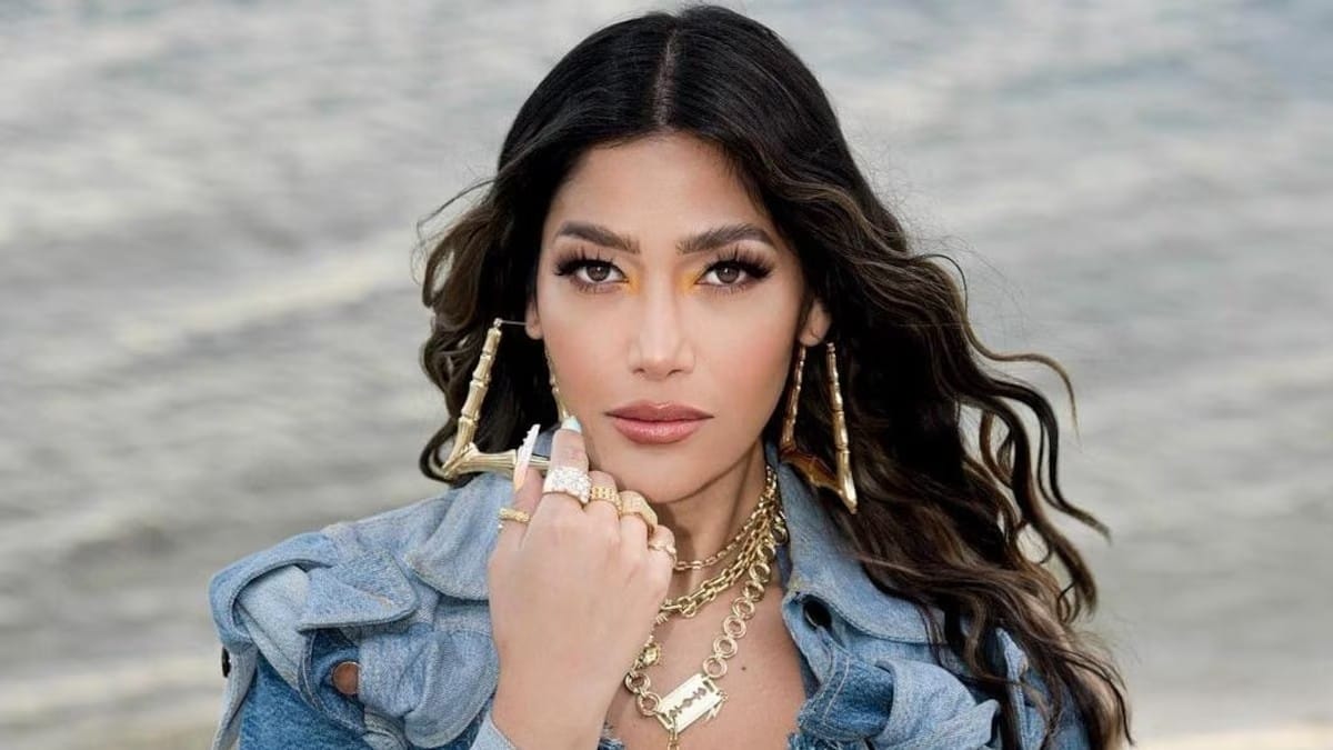 Farina, cantante y actriz colombiana que será jurado en Miss Universo 2024.