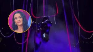 ¡Cuidado! Katy Perry habría sufrido una descarga eléctrica en un concierto