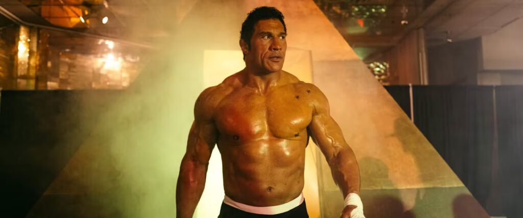 Fotografía de Dwayne Johnson en The Smashing Machine como el luchador Mark Kerr.