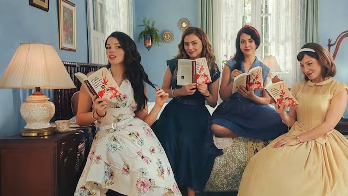 Fotografía de personajes de 'En diciembre llegaban las brisas', serie de Netflix.