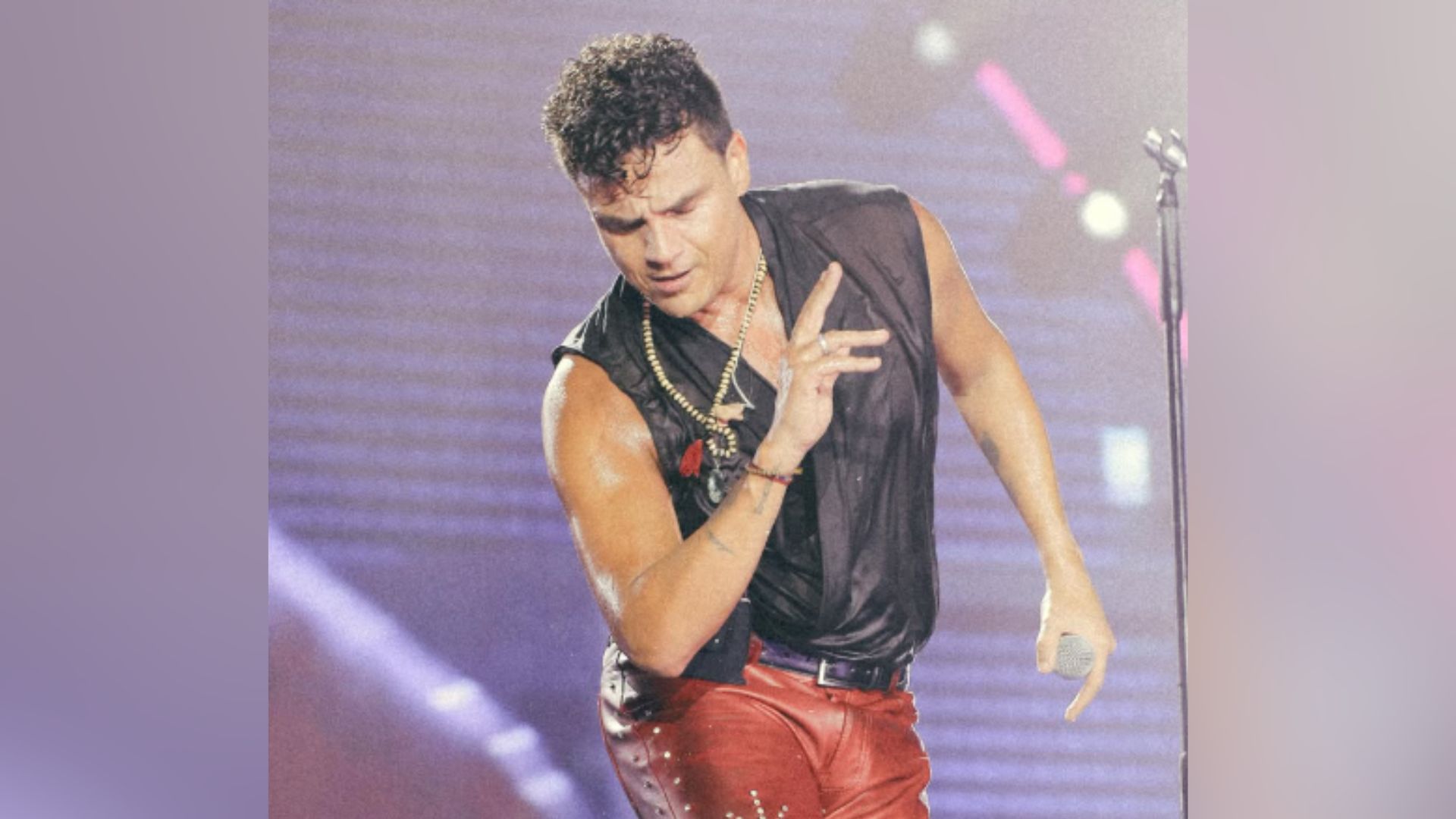 Fotografía de Silvestre Dangond en su concierto en Barranquilla.
