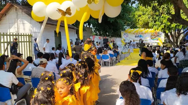 Fotografía del evento conmemorativo por los 99 años del natalicio de Gabriel García Márquez en Aracataca.