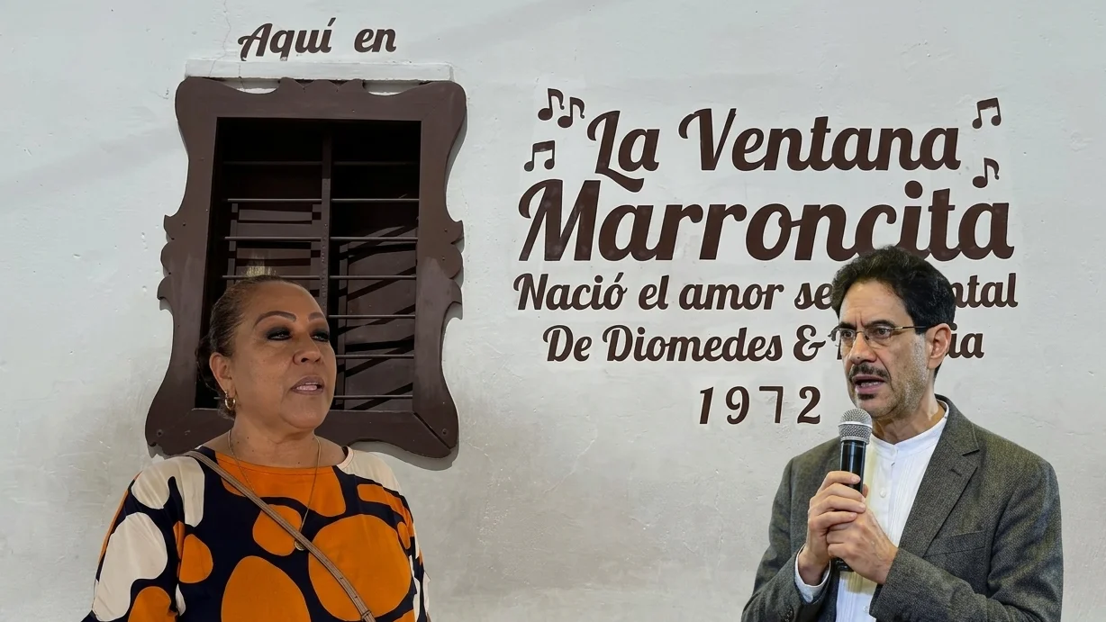 Diseño gráfico de Patricia Acosta, viuda de Diomedes Díaz, e Iván Cepeda, candidato presidencial, en 'La Ventana Marroncita'.